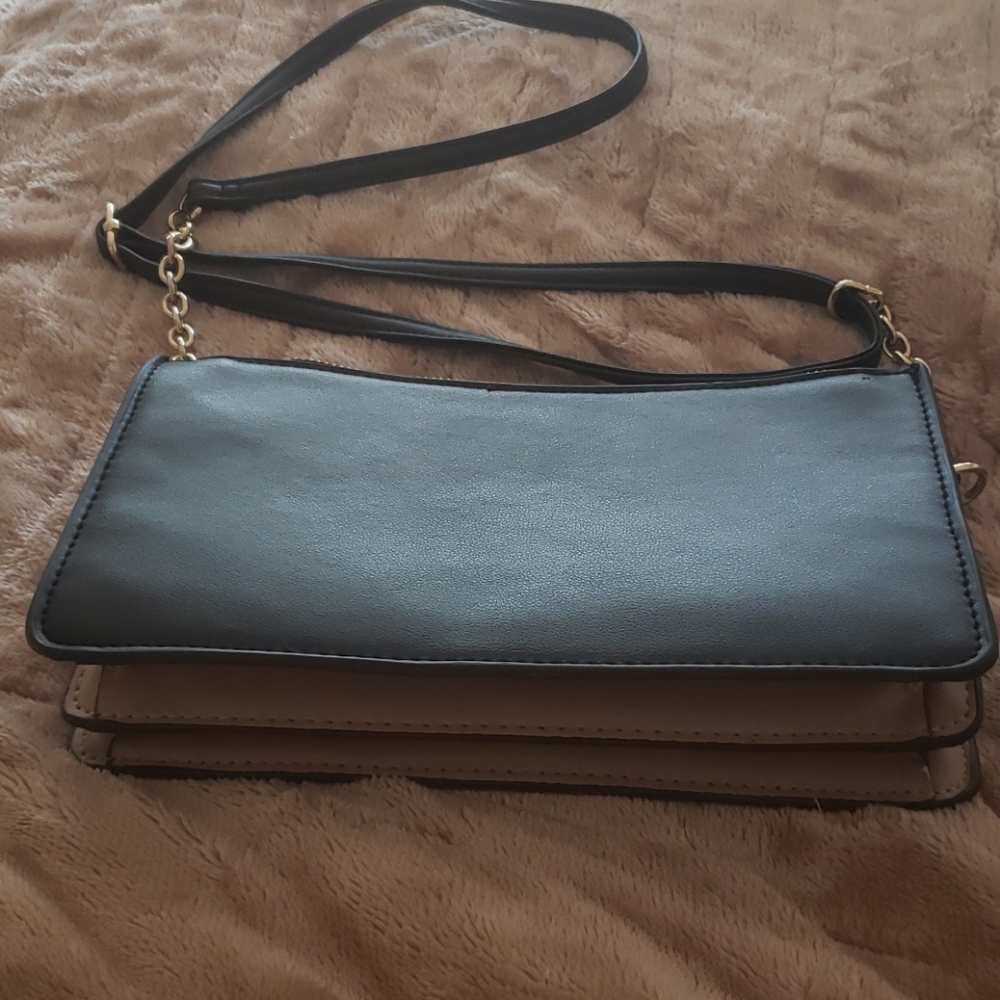 Purses - Picture 5 of 5